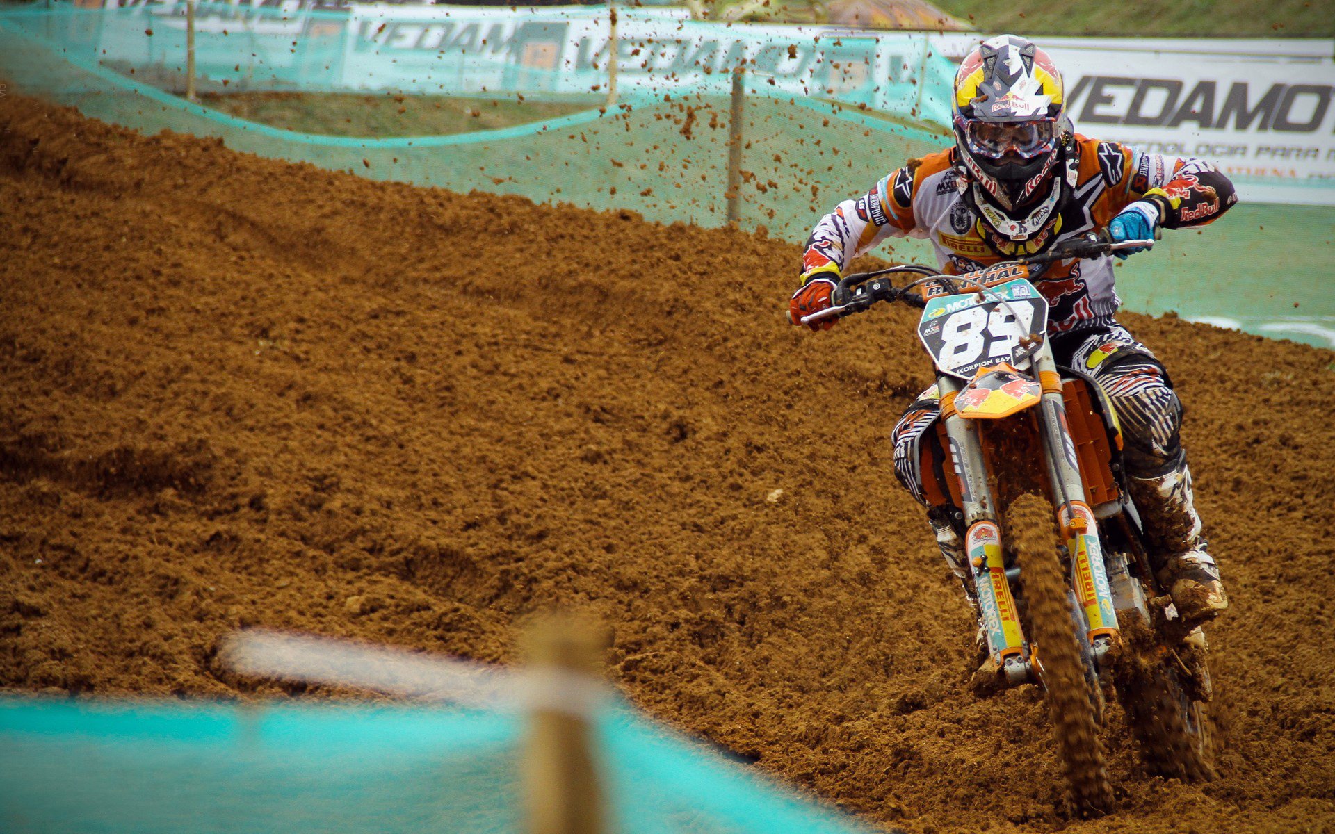 开云下载-法甲决战现场：明星纷纷战出竞技状态，法甲决赛全场视频回放